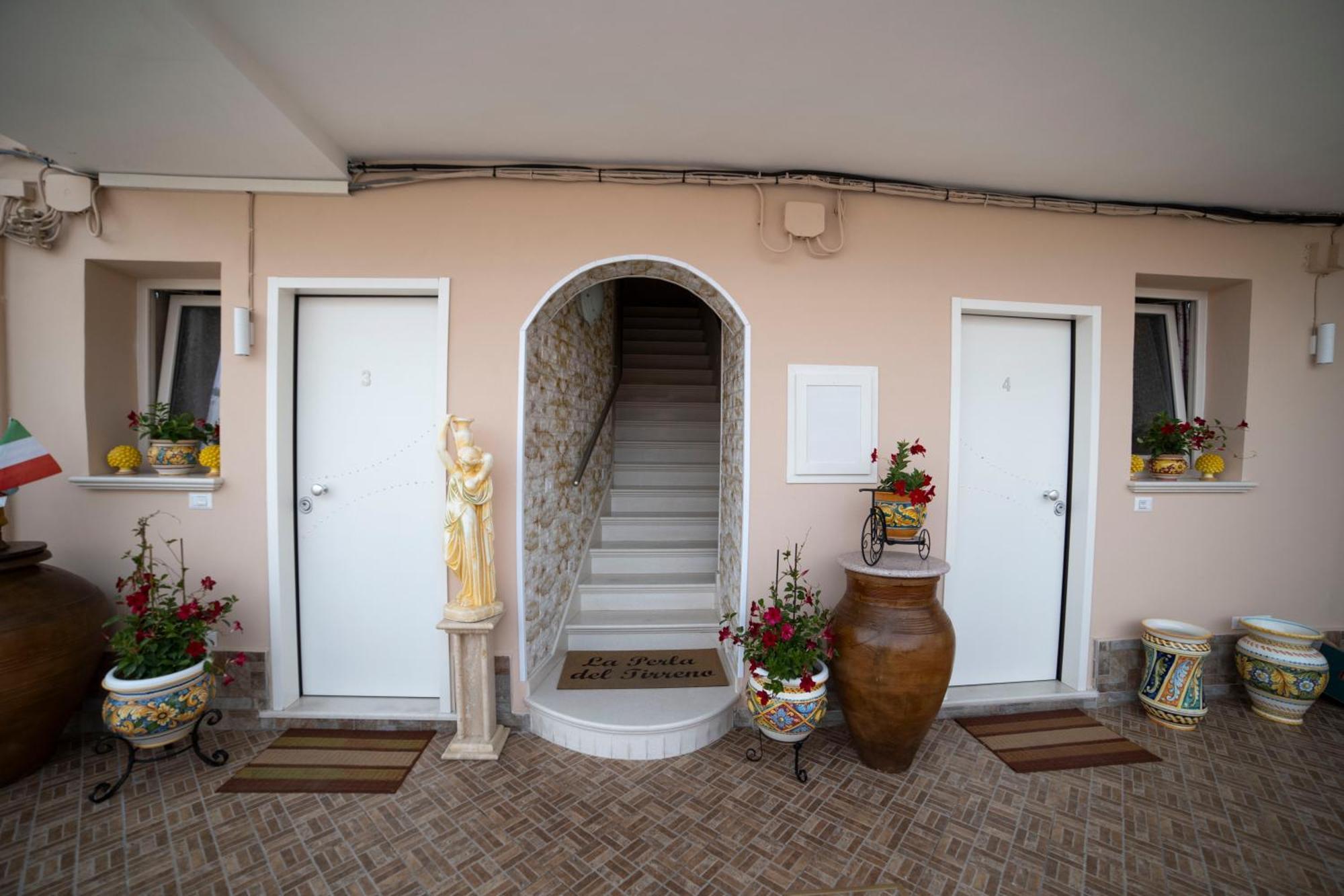 La Perla Del Tirreno Bed & Breakfast Tropea Bagian luar foto